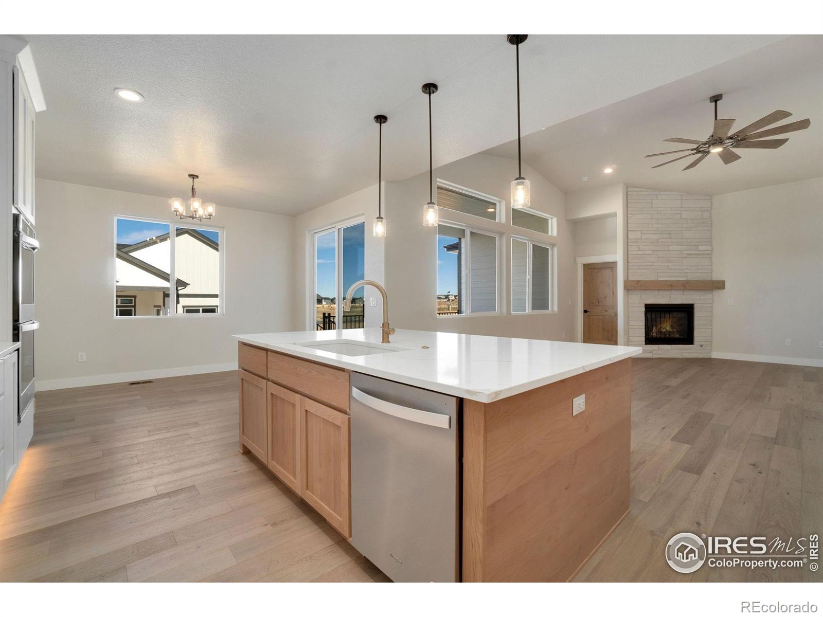 MLS Image #16 for 23845 e river front drive,aurora, Colorado