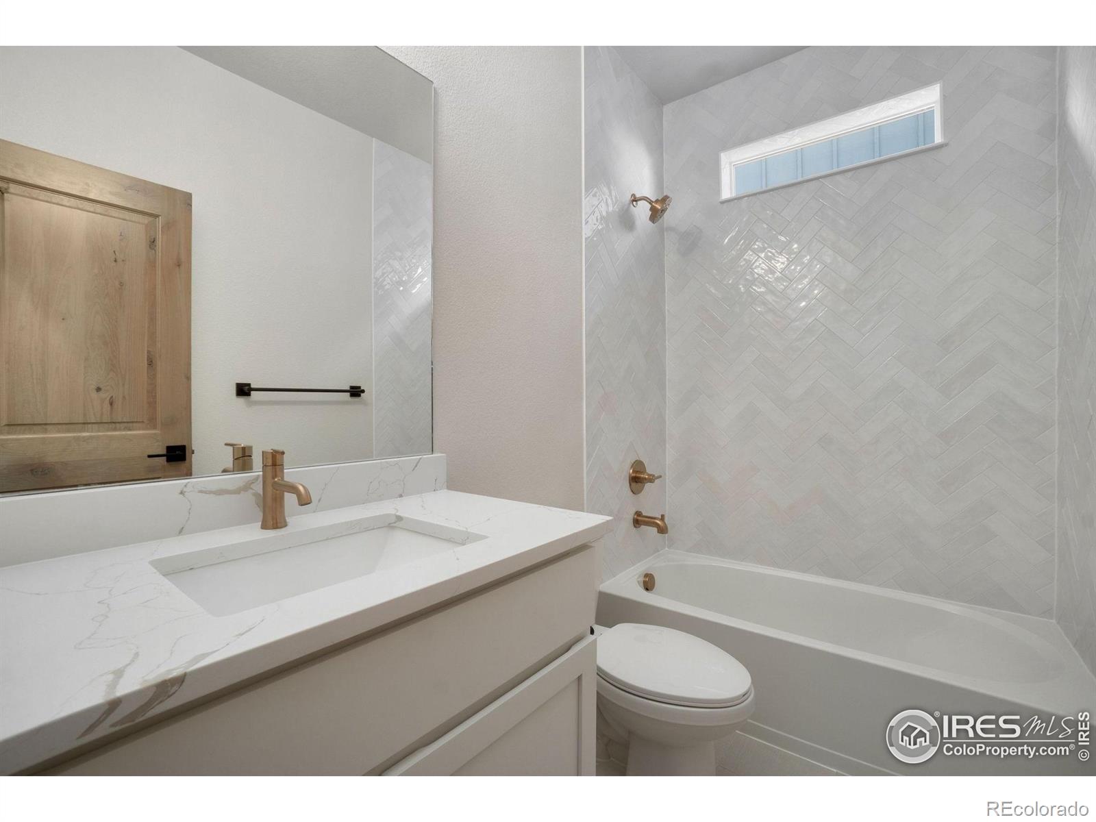 MLS Image #26 for 23845 e river front drive,aurora, Colorado