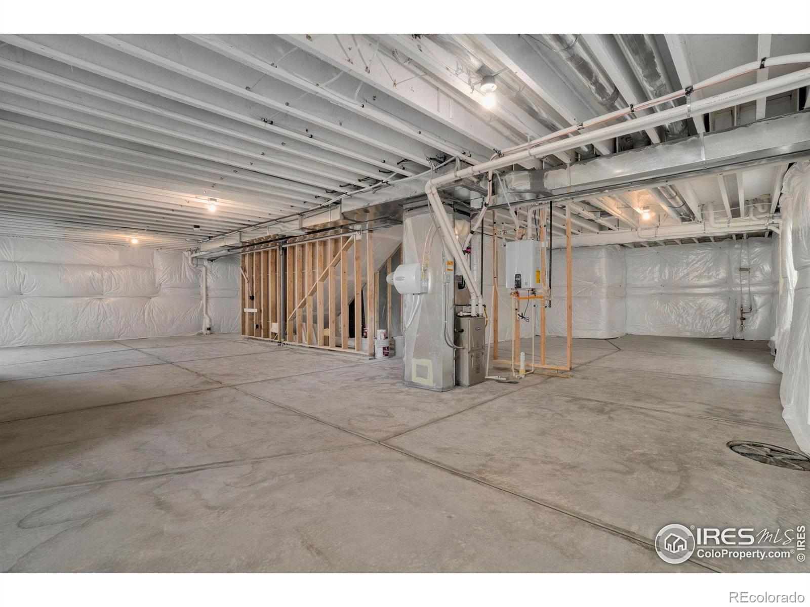 MLS Image #29 for 23845 e river front drive,aurora, Colorado