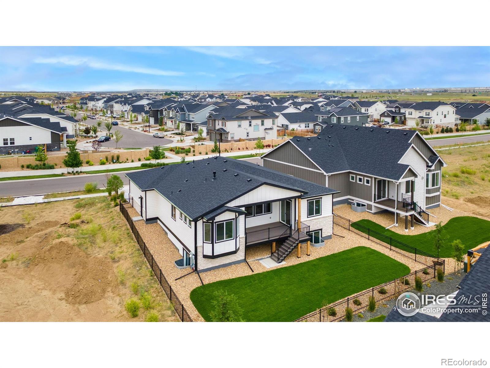 MLS Image #7 for 23845 e river front drive,aurora, Colorado