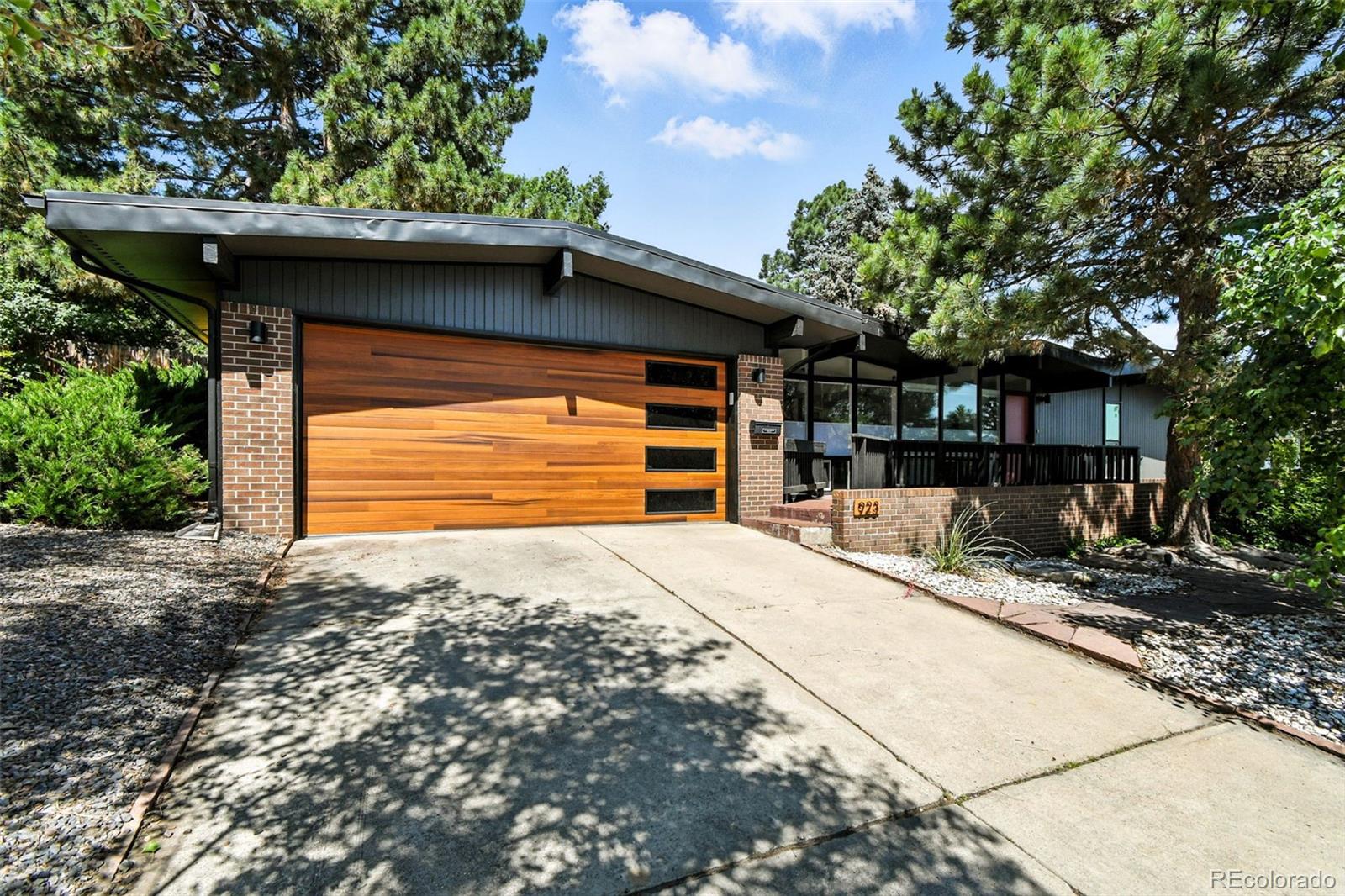 MLS Image #2 for 923 s beech street,lakewood, Colorado