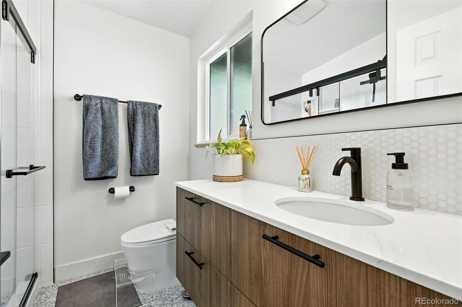 MLS Image #21 for 923 s beech street,lakewood, Colorado