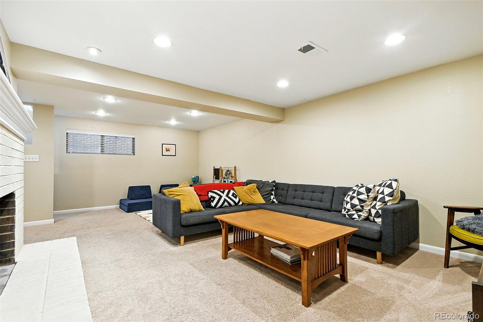 MLS Image #27 for 923 s beech street,lakewood, Colorado
