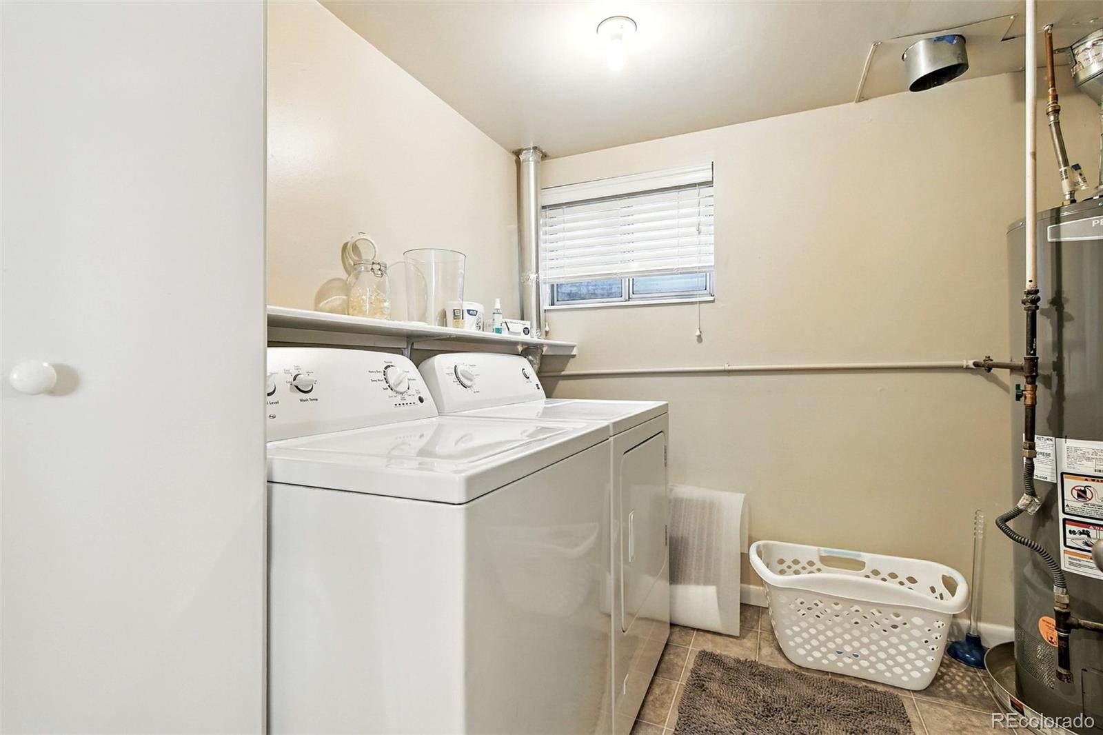 MLS Image #38 for 923 s beech street,lakewood, Colorado