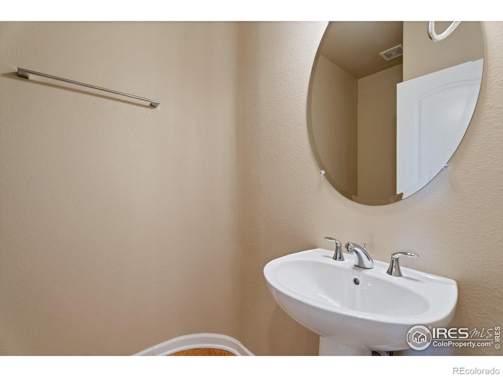MLS Image #11 for 13699  pecos loop,broomfield, Colorado