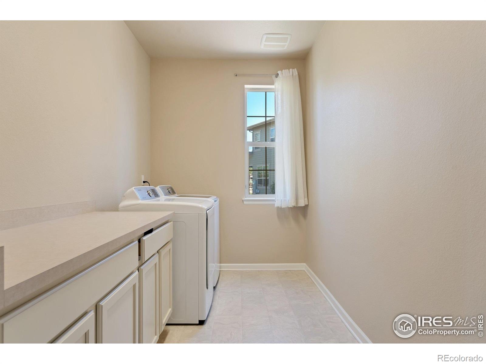 MLS Image #12 for 13699  pecos loop,broomfield, Colorado