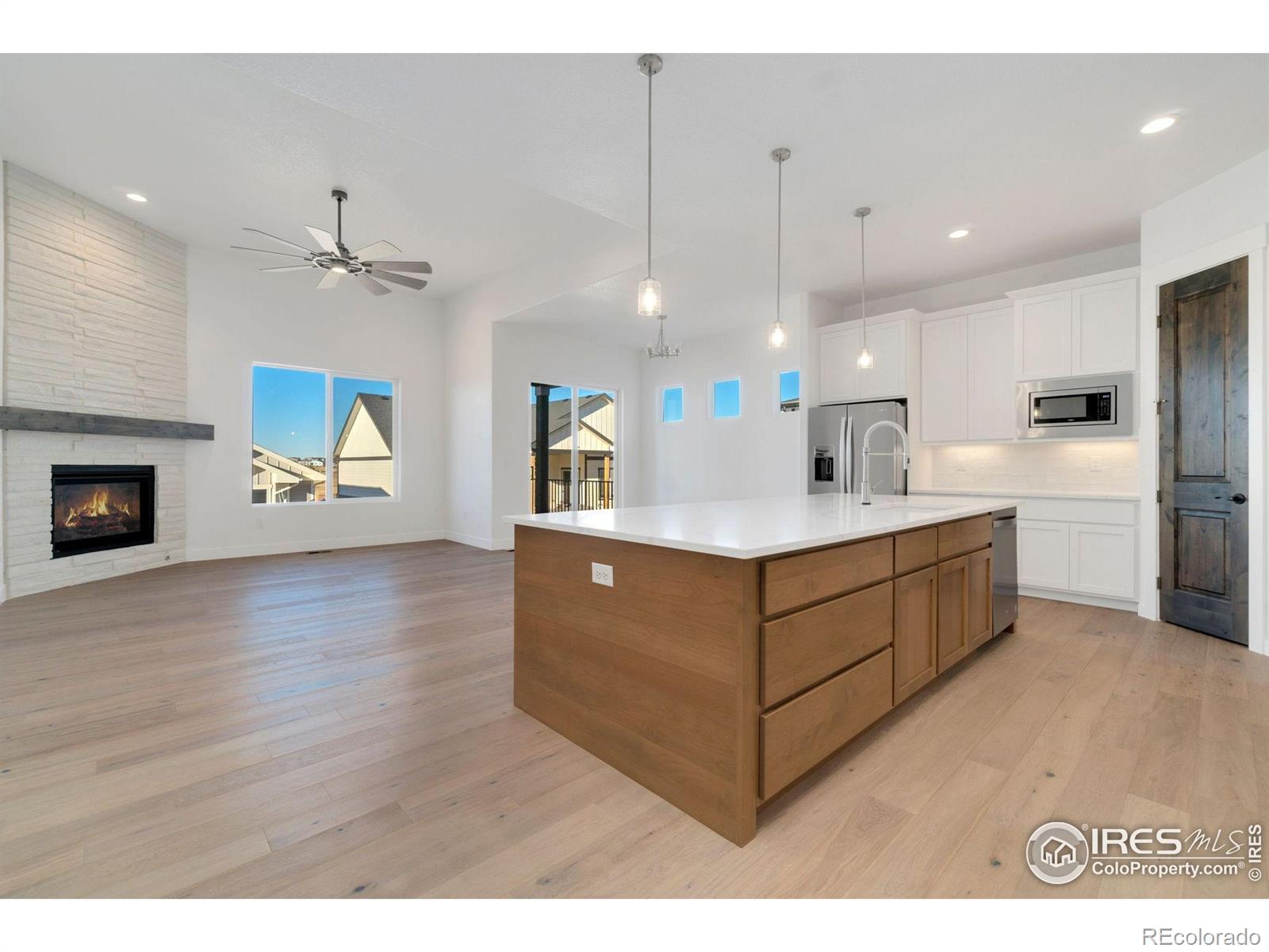 MLS Image #10 for 23835 e river front drive,aurora, Colorado