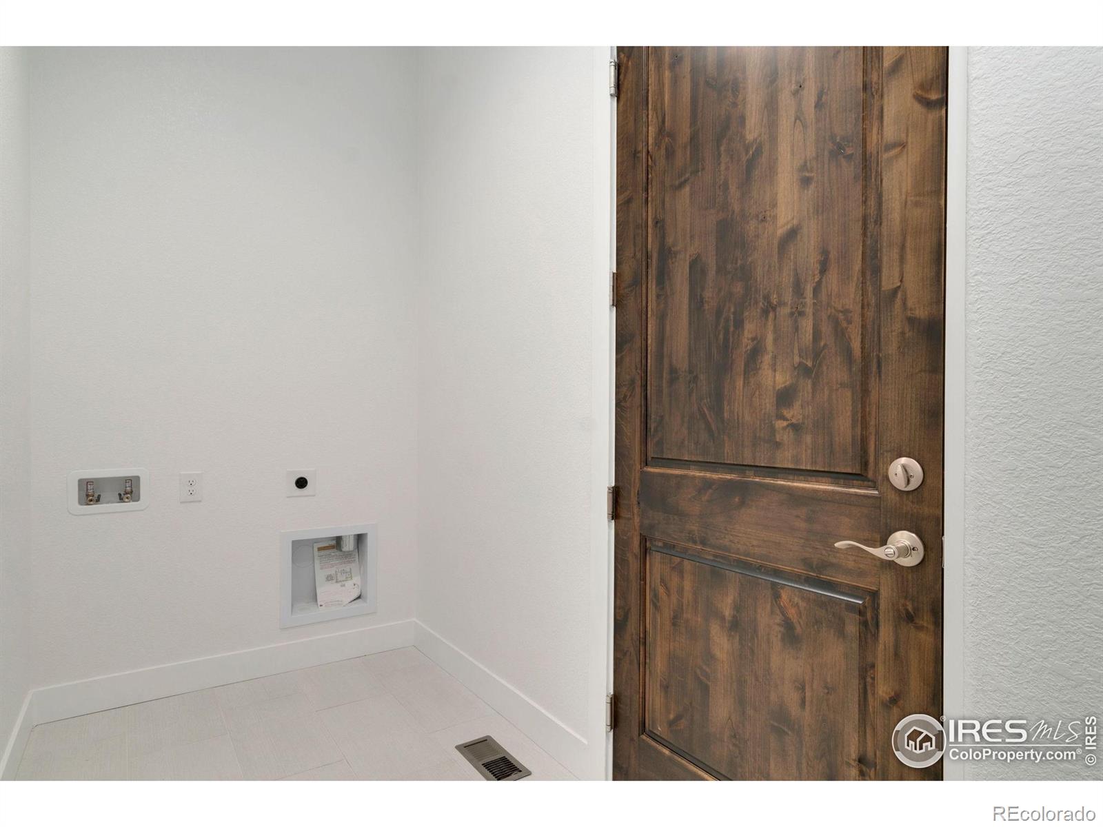 MLS Image #23 for 23835 e river front drive,aurora, Colorado