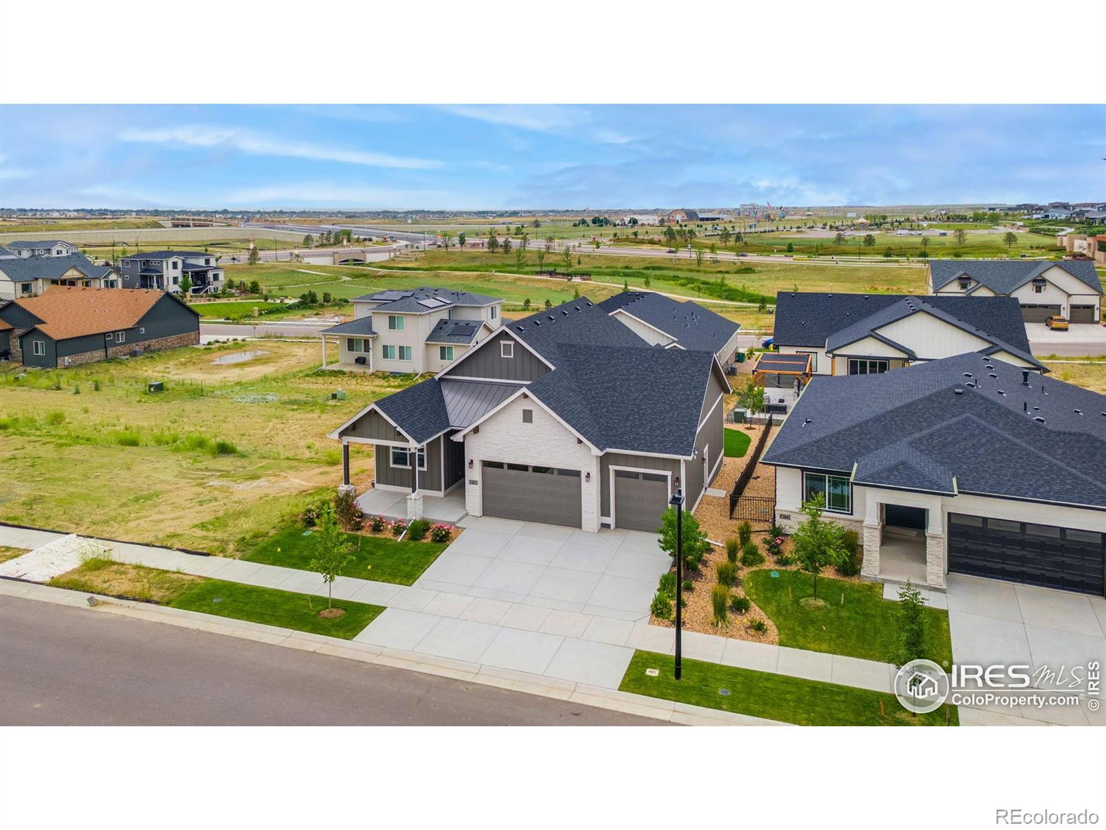 MLS Image #4 for 23835 e river front drive,aurora, Colorado