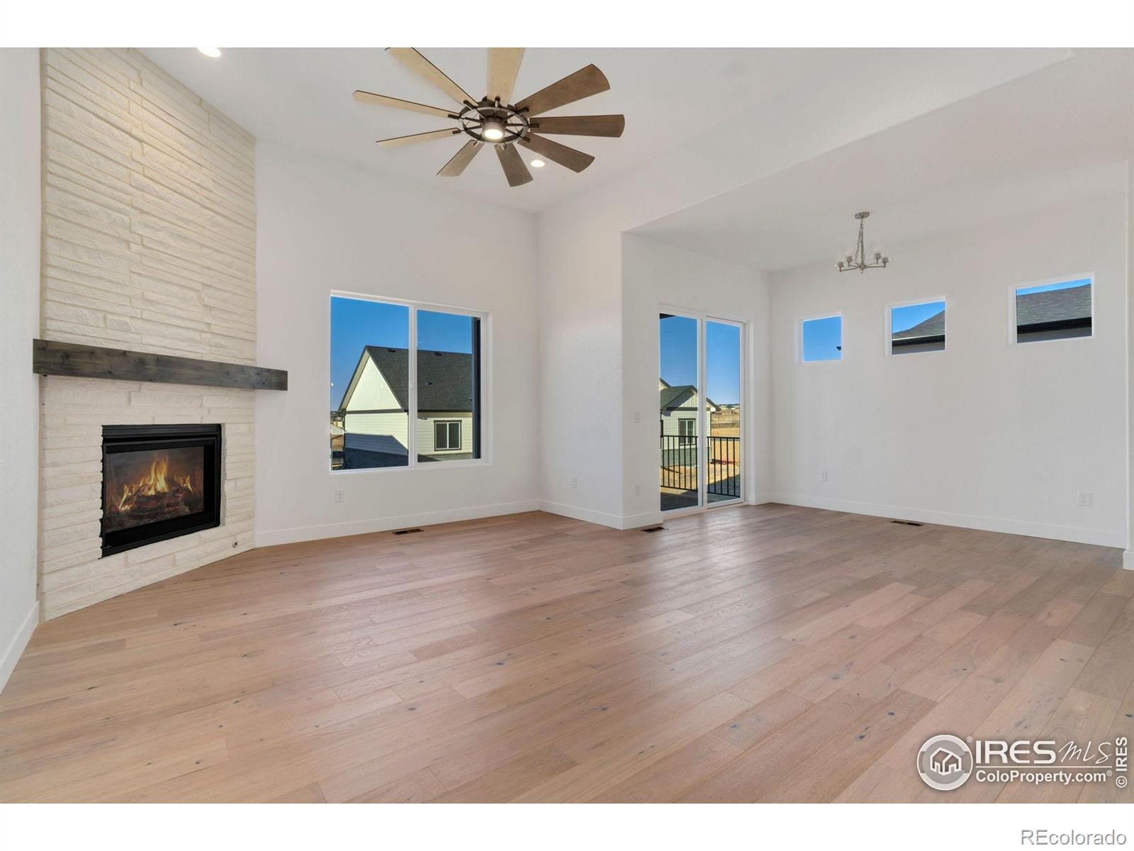 MLS Image #7 for 23835 e river front drive,aurora, Colorado
