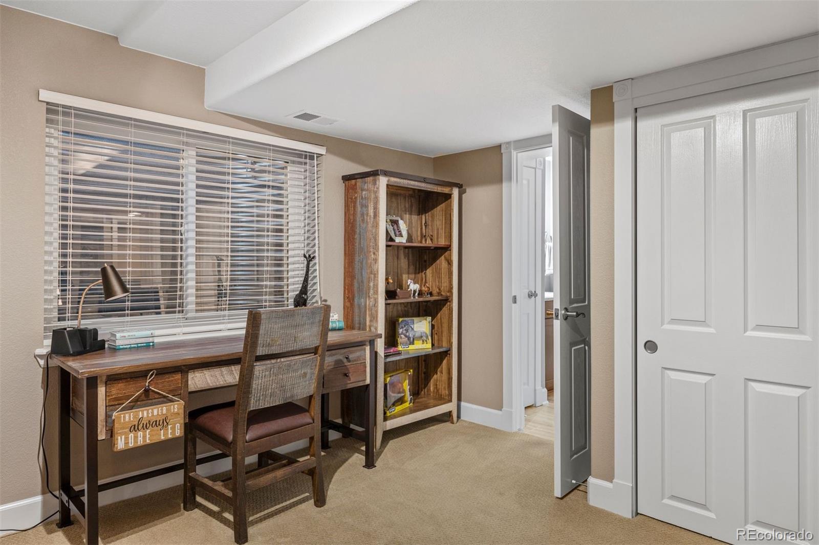 MLS Image #33 for 7999 s blackstone parkway,aurora, Colorado