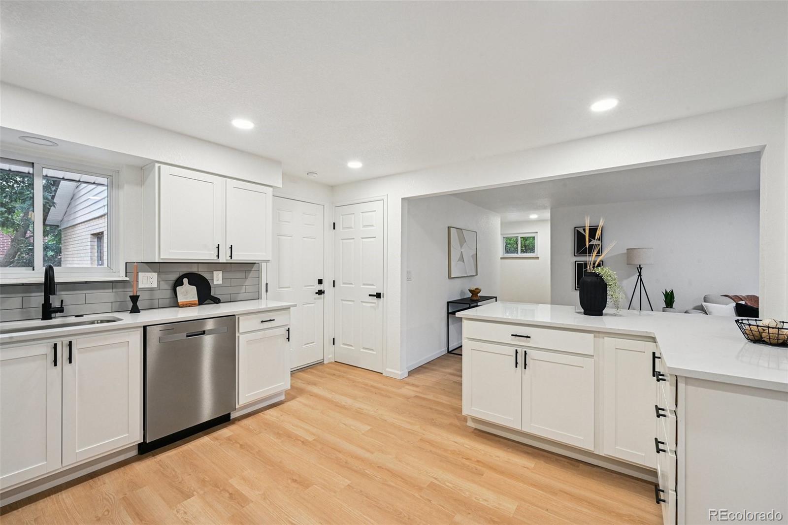 MLS Image #8 for 11176 w 62nd avenue,arvada, Colorado