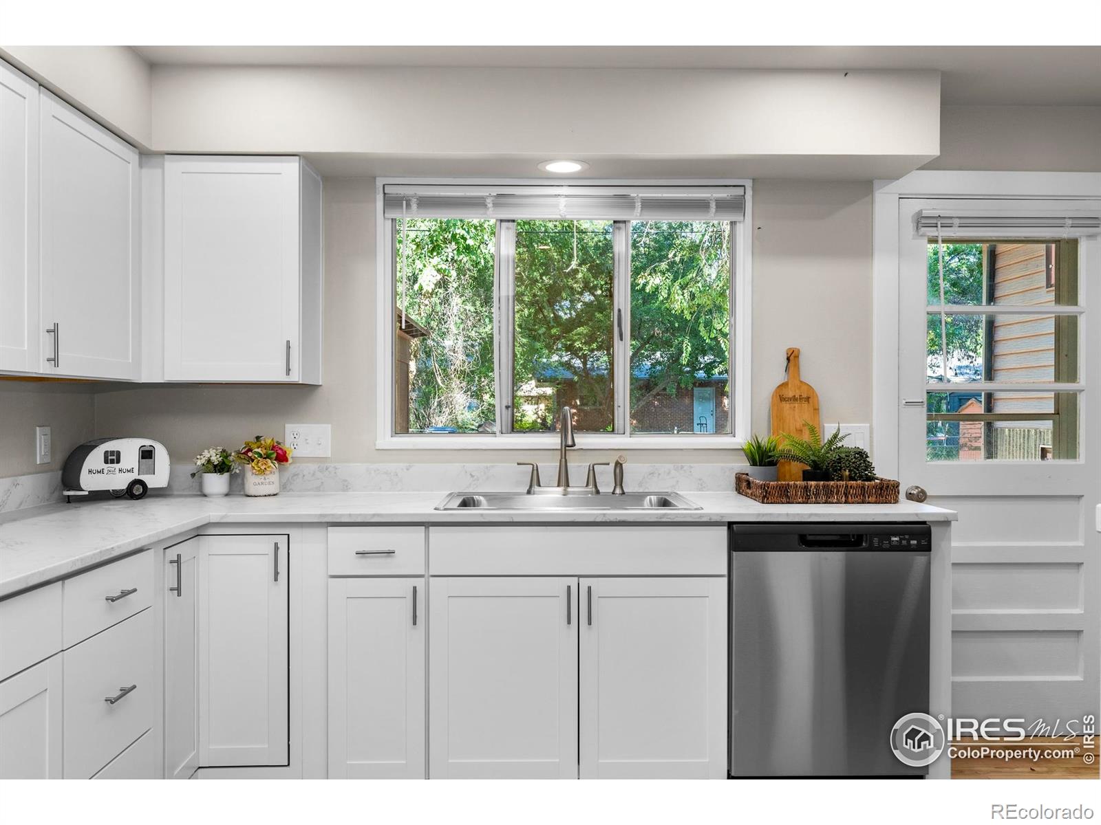 MLS Image #5 for 1744  corey street,longmont, Colorado