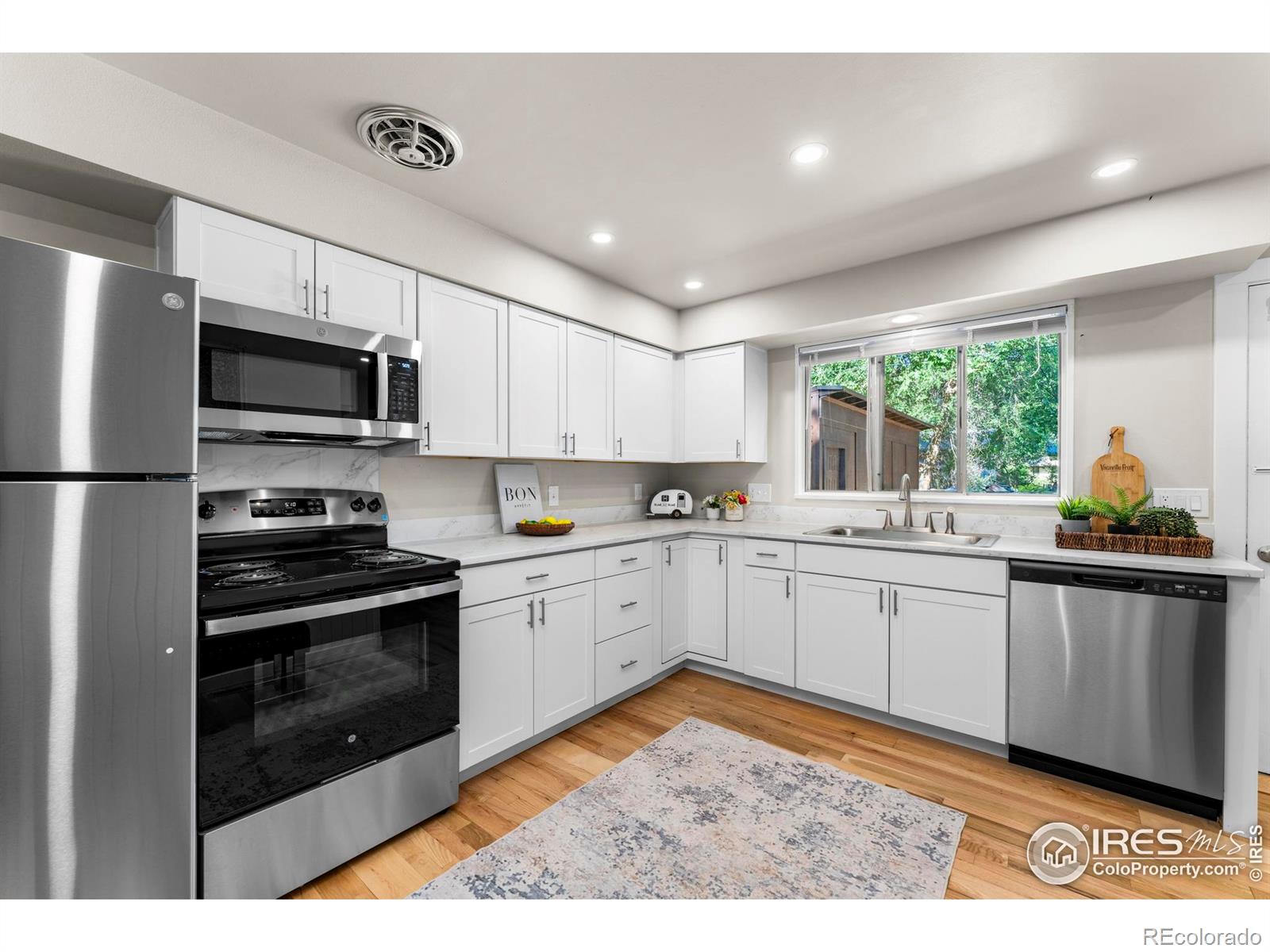 MLS Image #6 for 1744  corey street,longmont, Colorado