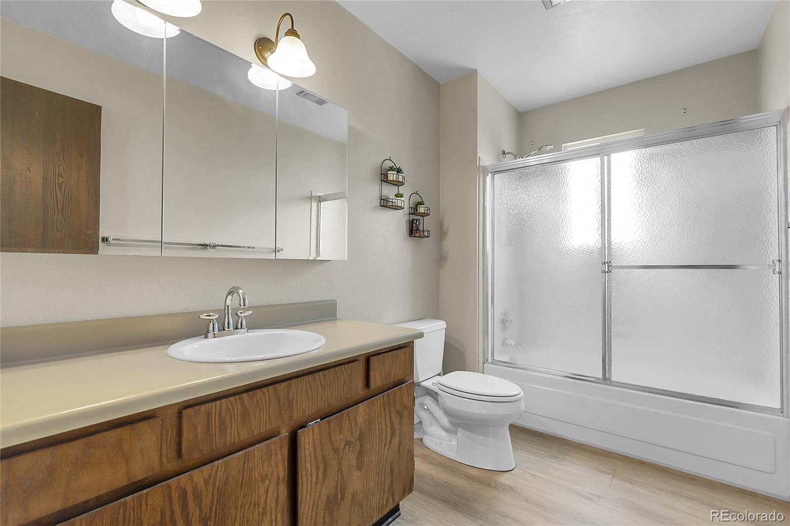 MLS Image #23 for 1659 s naples street,aurora, Colorado