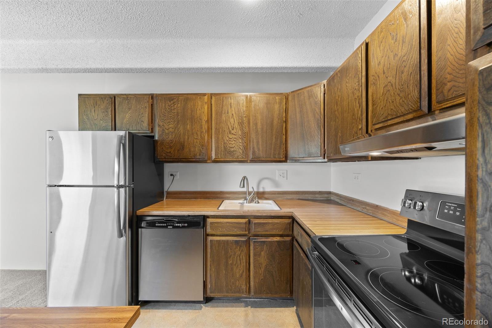MLS Image #13 for 1255 n ogden street,denver, Colorado