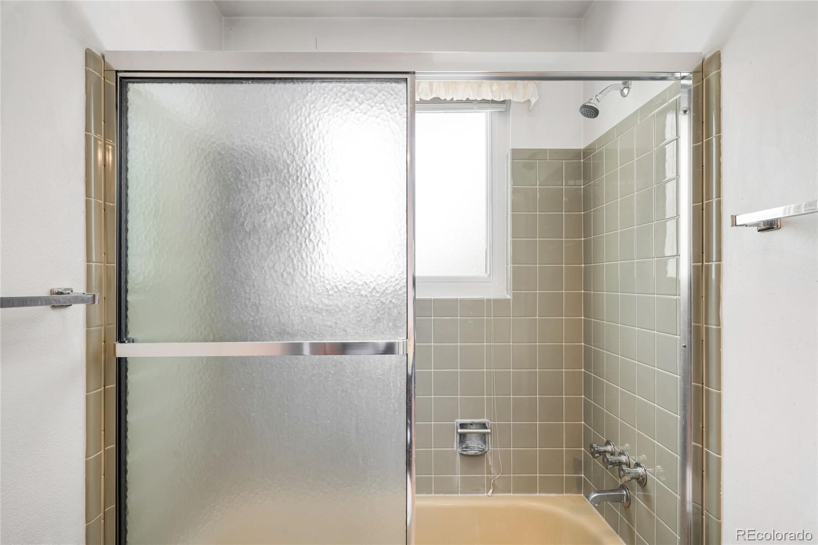MLS Image #12 for 4184 s syracuse street,denver, Colorado