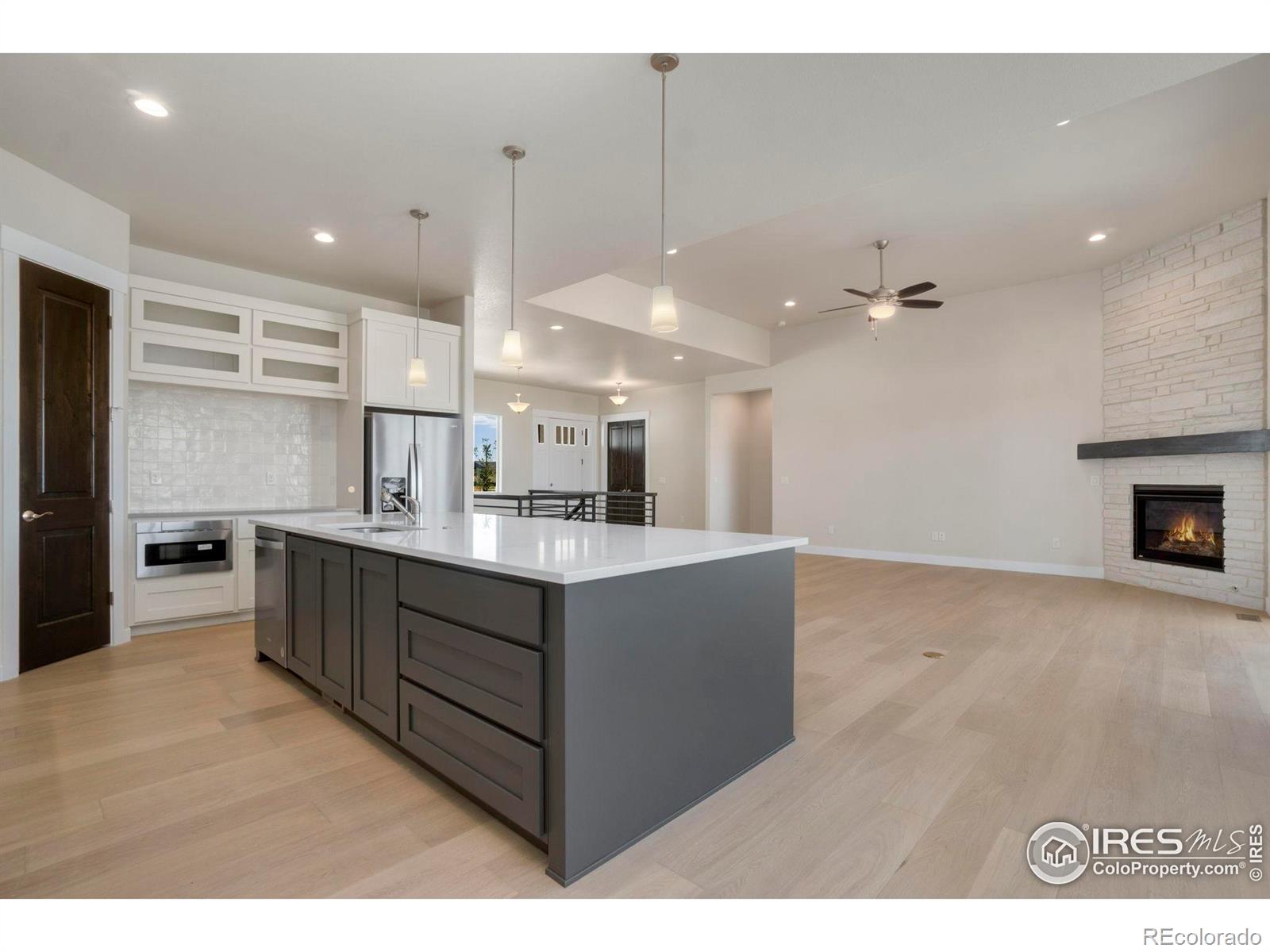 MLS Image #12 for 24113 e 36th place,aurora, Colorado