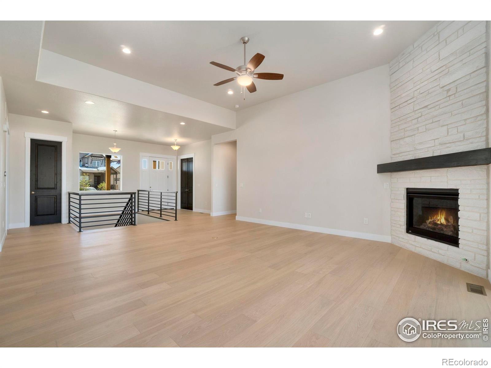 MLS Image #6 for 24113 e 36th place,aurora, Colorado