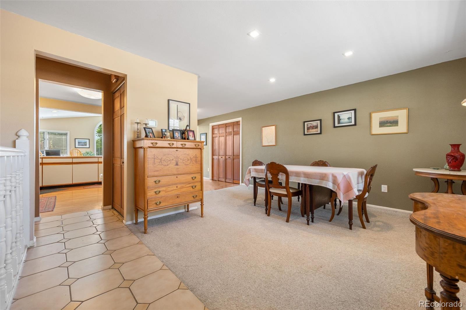 MLS Image #10 for 3176 s alton court,denver, Colorado