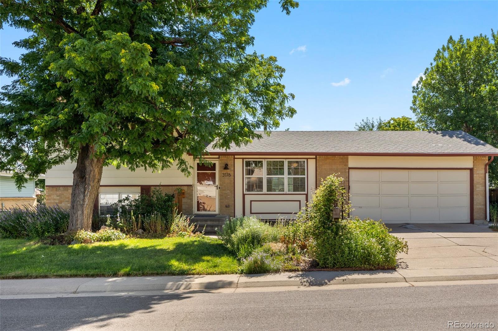 MLS Image #2 for 3176 s alton court,denver, Colorado