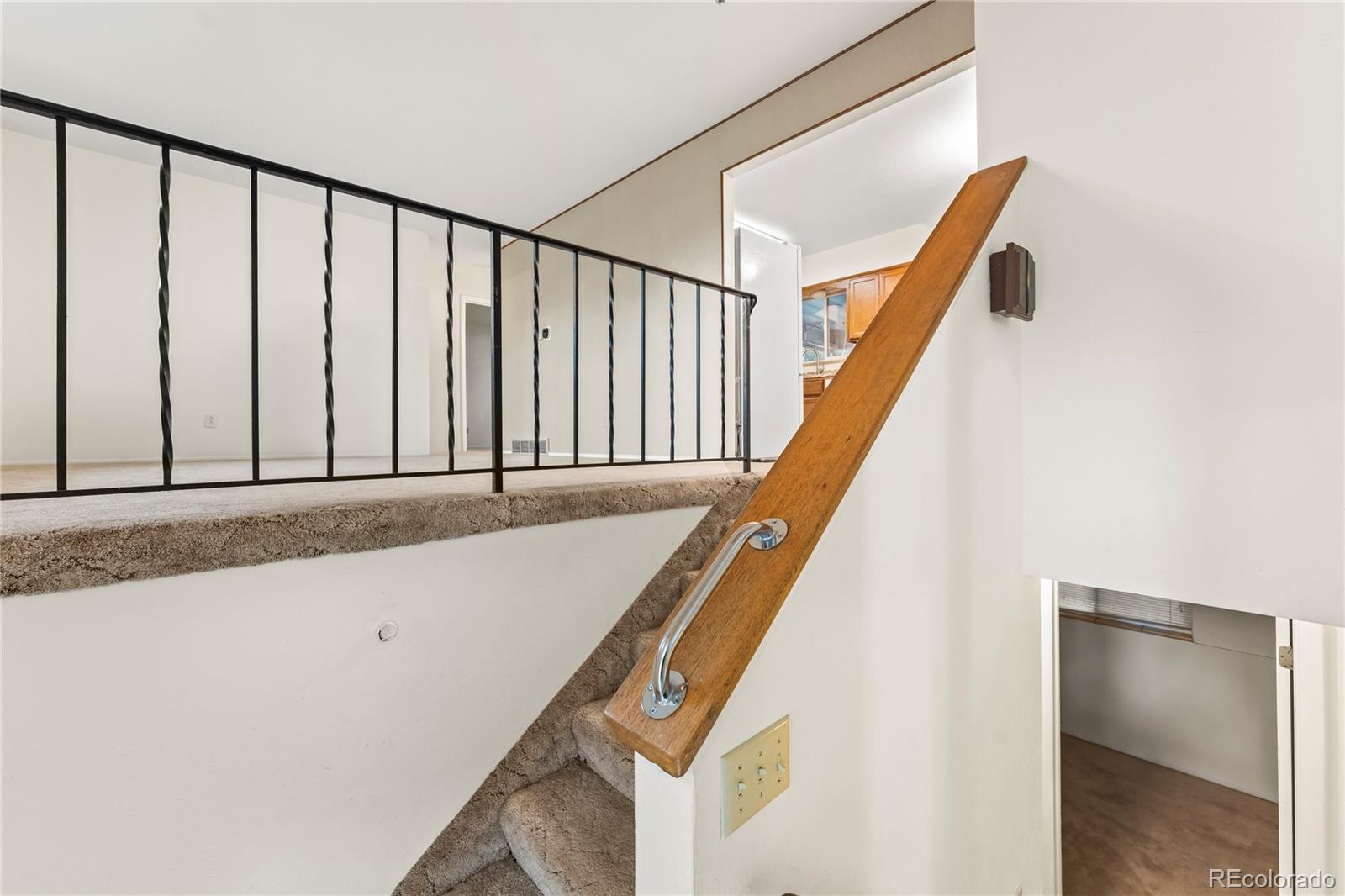 MLS Image #3 for 514  griffith way,colorado springs, Colorado