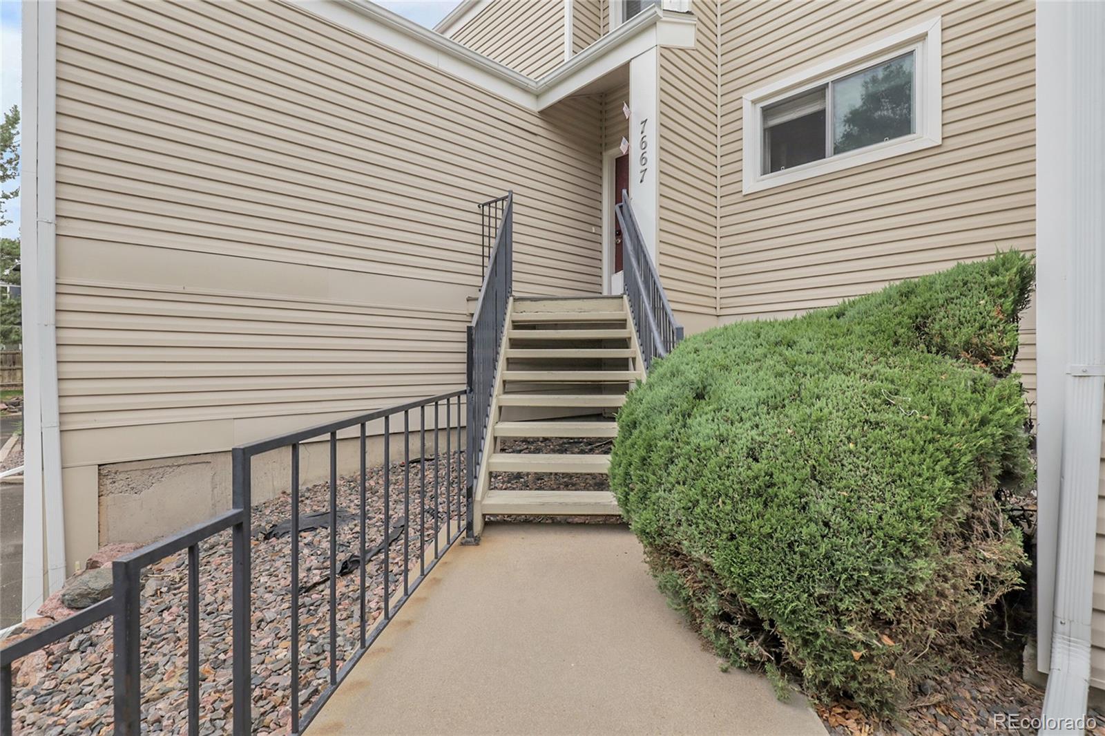 CMA Image for 7667  Monaco Circle,Centennial, Colorado