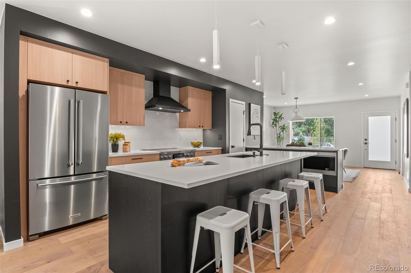 MLS Image #13 for 2124 s cherokee street,denver, Colorado