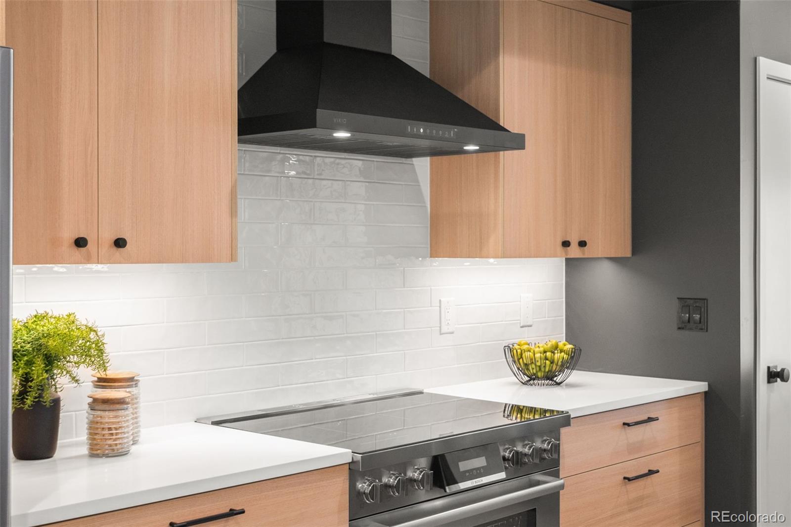 MLS Image #14 for 2124 s cherokee street,denver, Colorado
