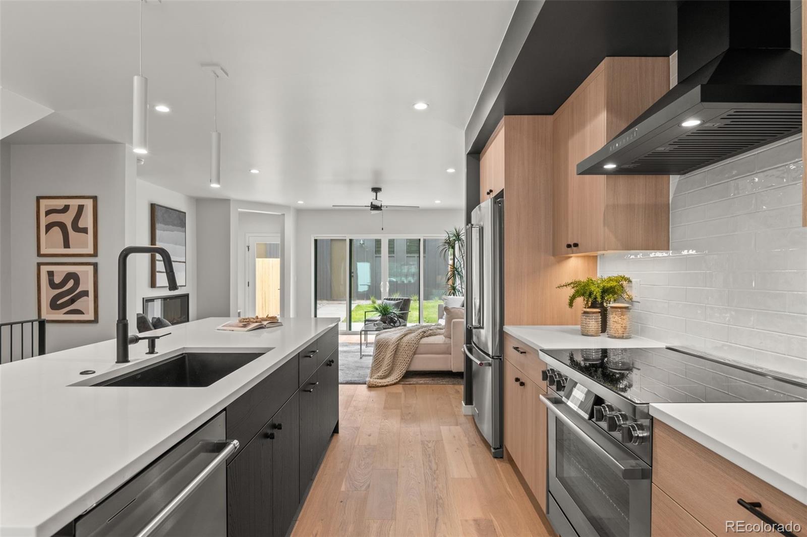 MLS Image #17 for 2124 s cherokee street,denver, Colorado