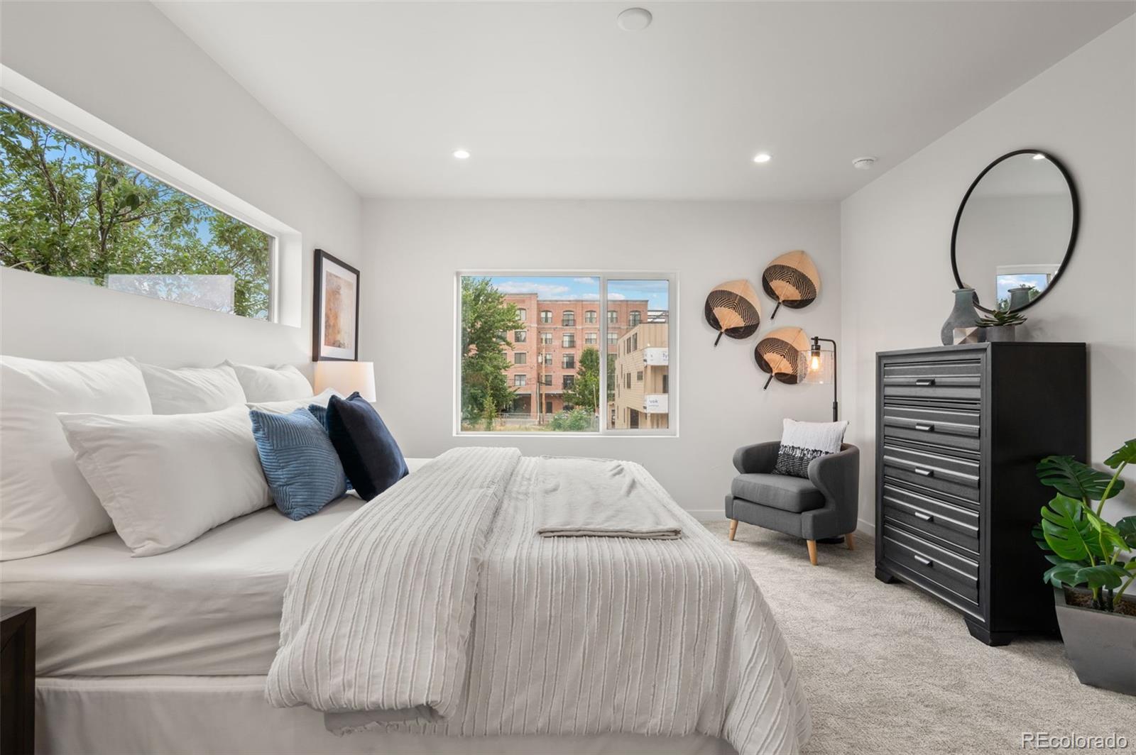 MLS Image #21 for 2124 s cherokee street,denver, Colorado