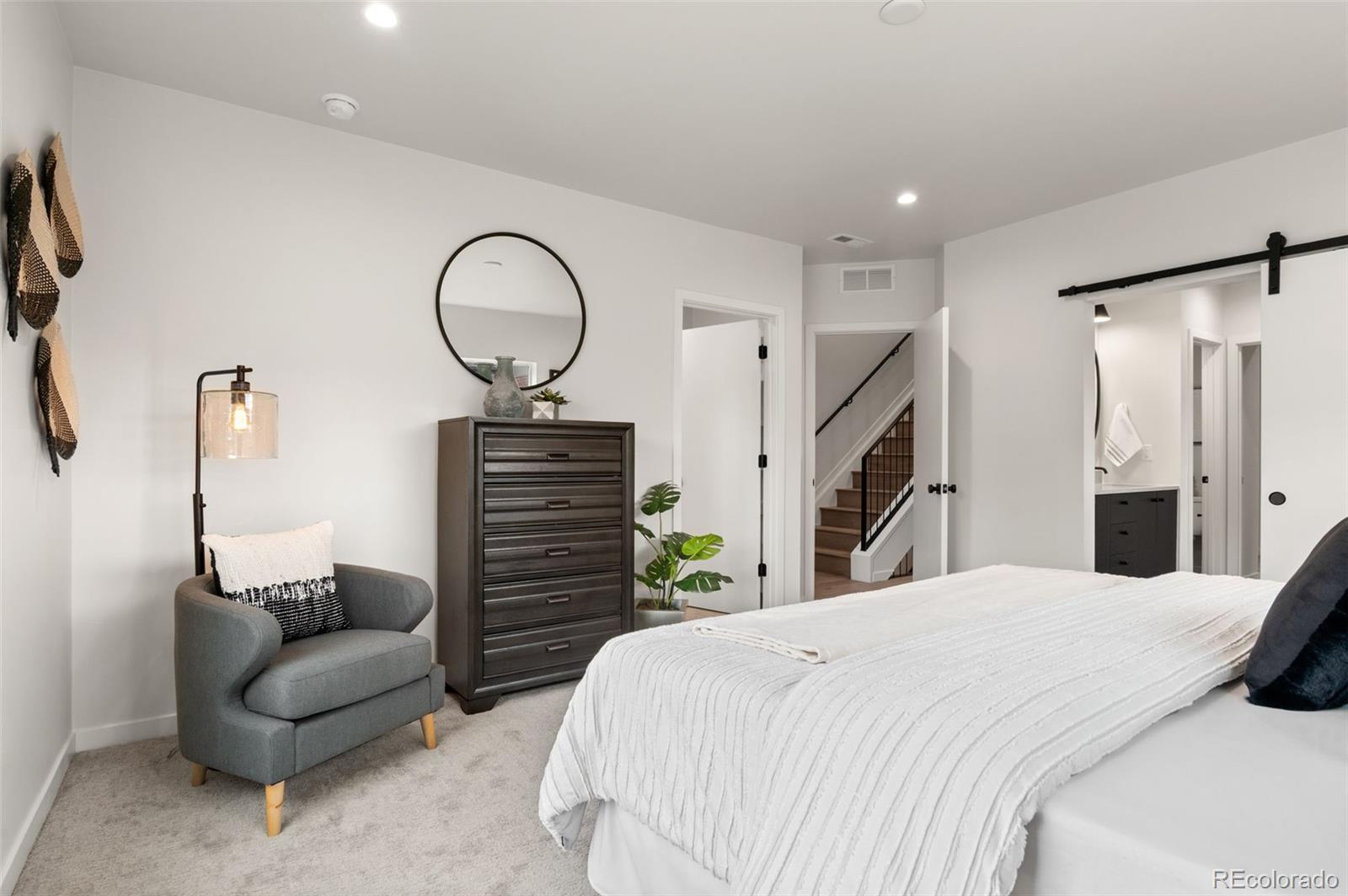 MLS Image #23 for 2124 s cherokee street,denver, Colorado