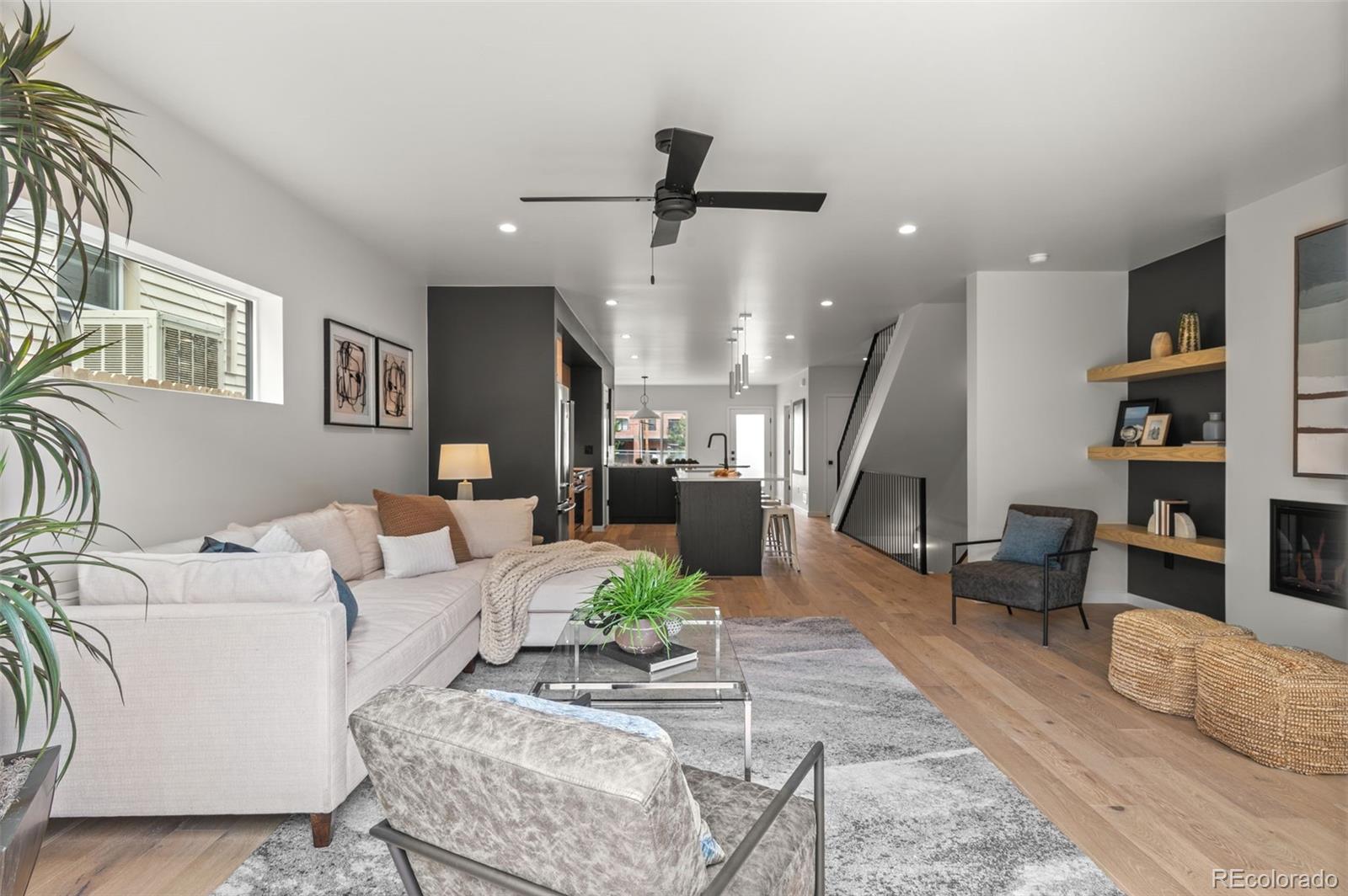 MLS Image #4 for 2124 s cherokee street,denver, Colorado