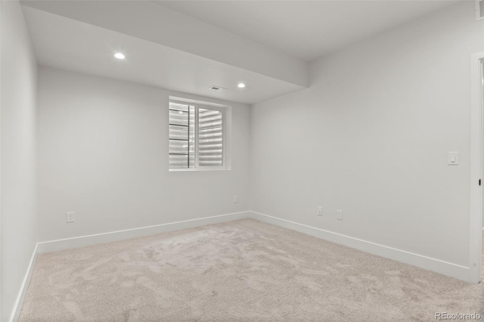 MLS Image #42 for 2124 s cherokee street,denver, Colorado
