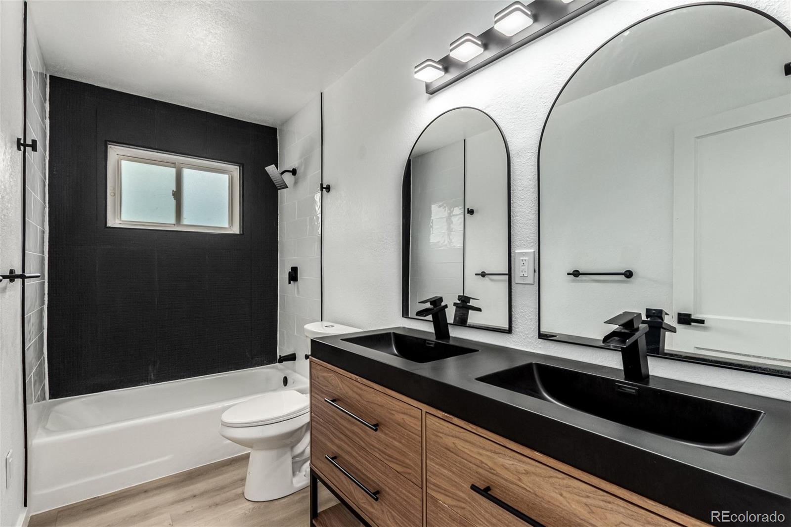 MLS Image #11 for 1000  worchester street,aurora, Colorado