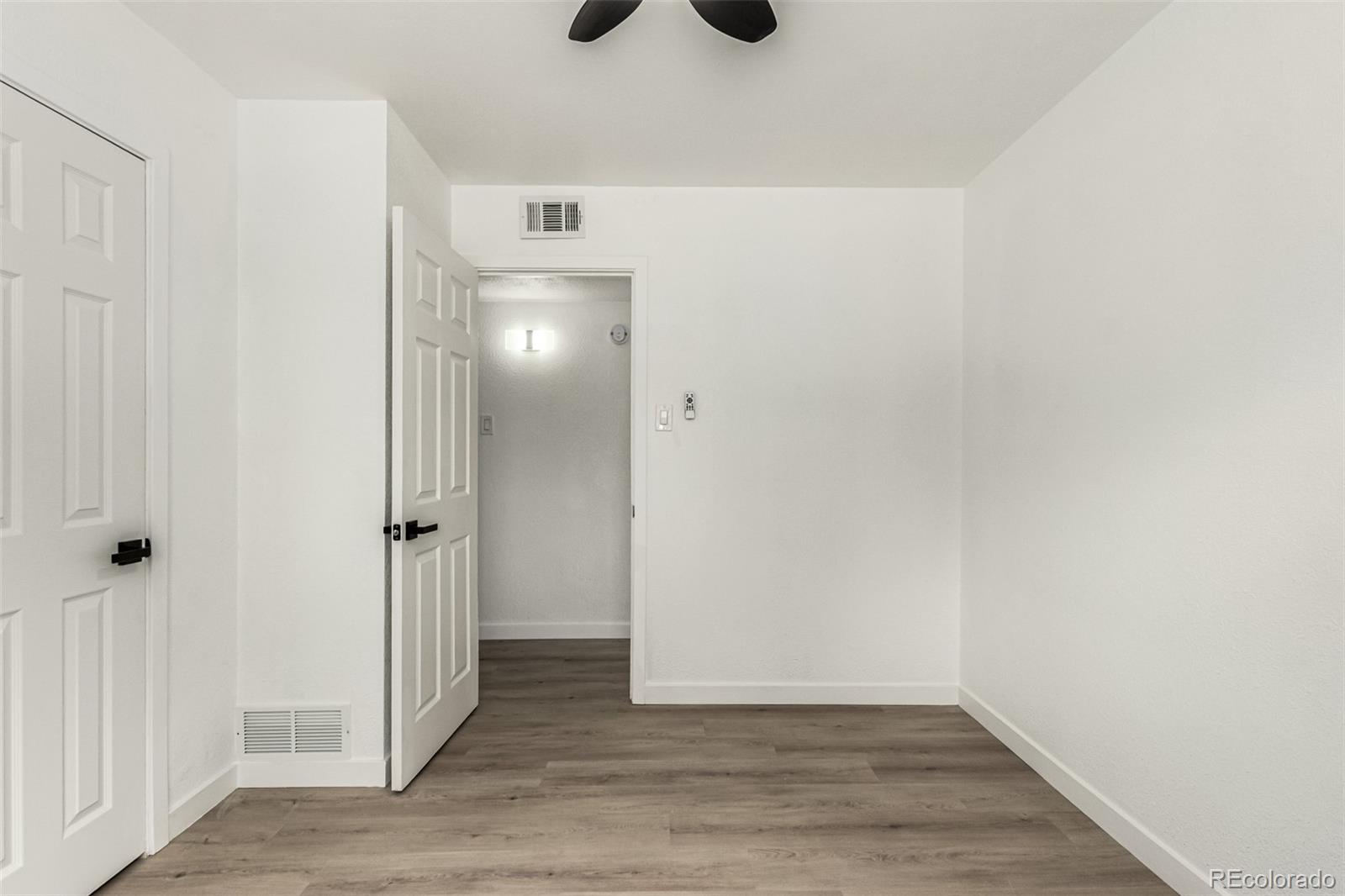 MLS Image #15 for 1000  worchester street,aurora, Colorado