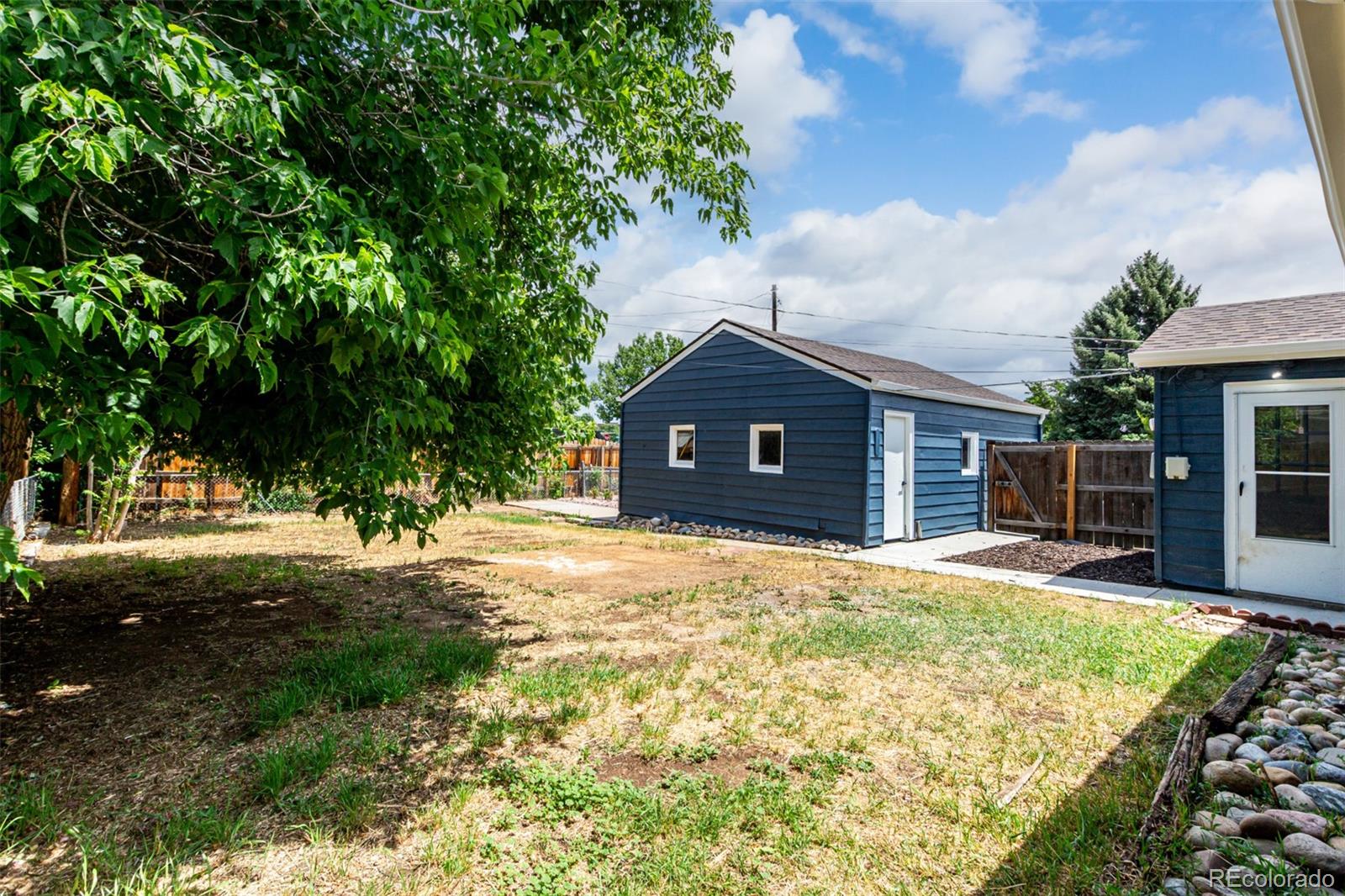 MLS Image #2 for 1000  worchester street,aurora, Colorado