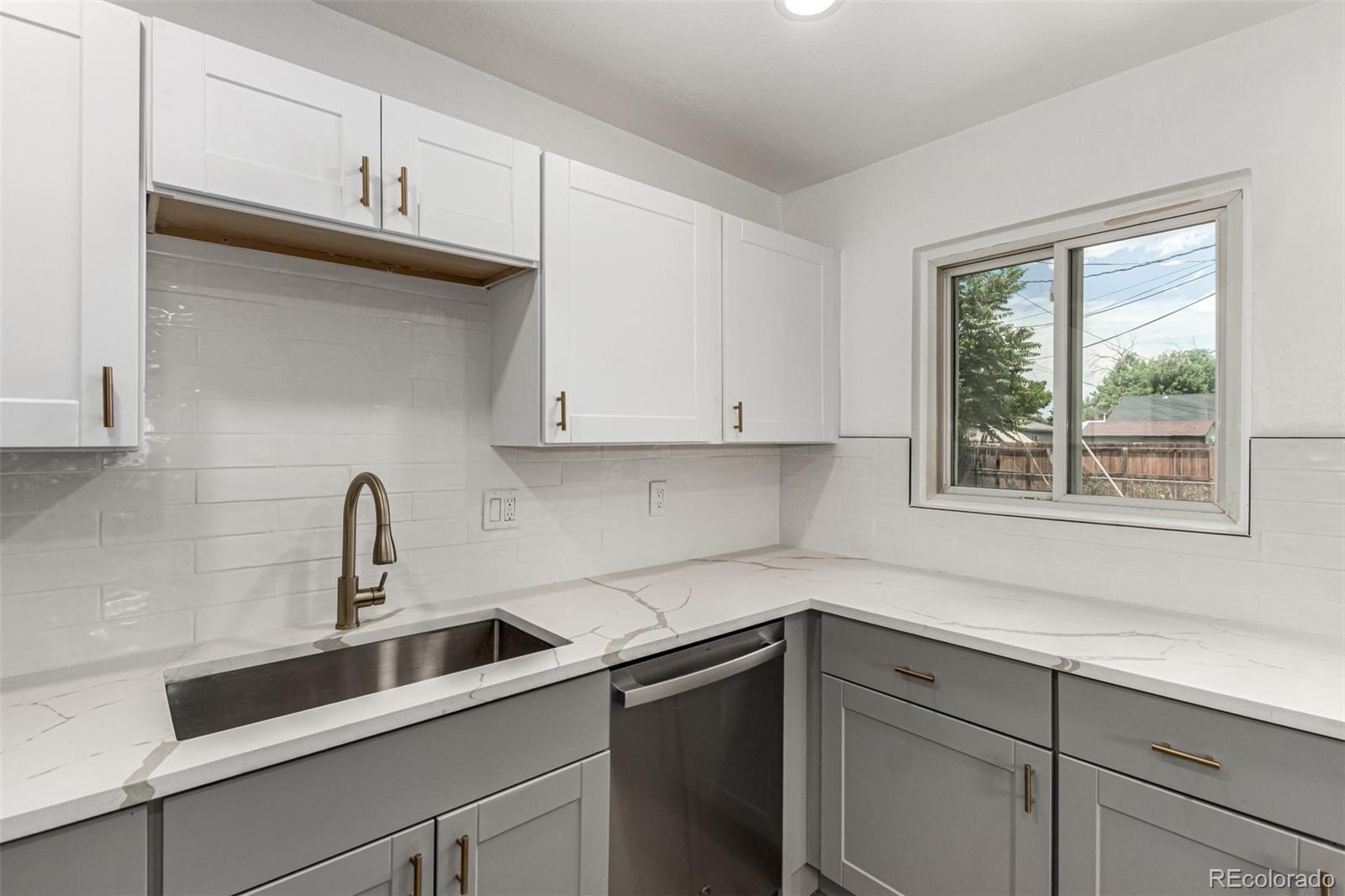 MLS Image #7 for 1000  worchester street,aurora, Colorado