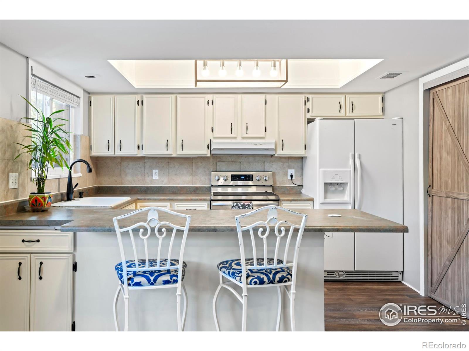 MLS Image #7 for 12425 w alameda drive,lakewood, Colorado