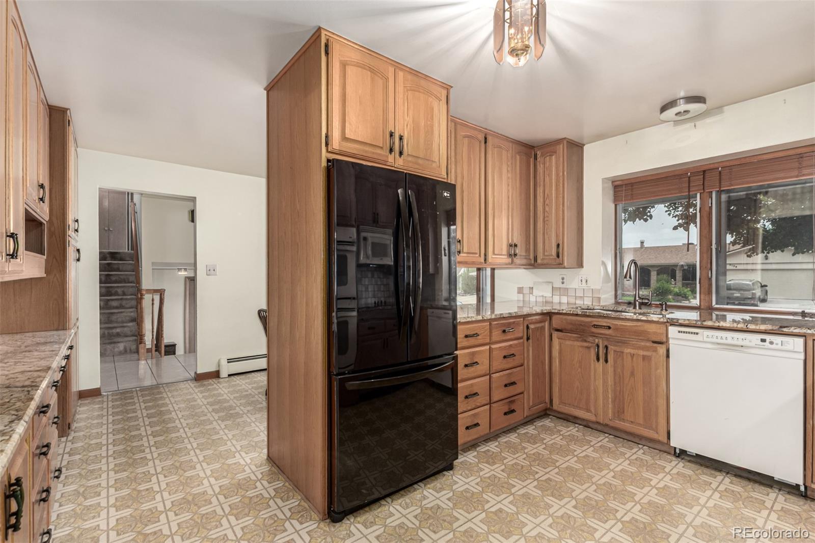 MLS Image #10 for 2199 s harlan street,denver, Colorado