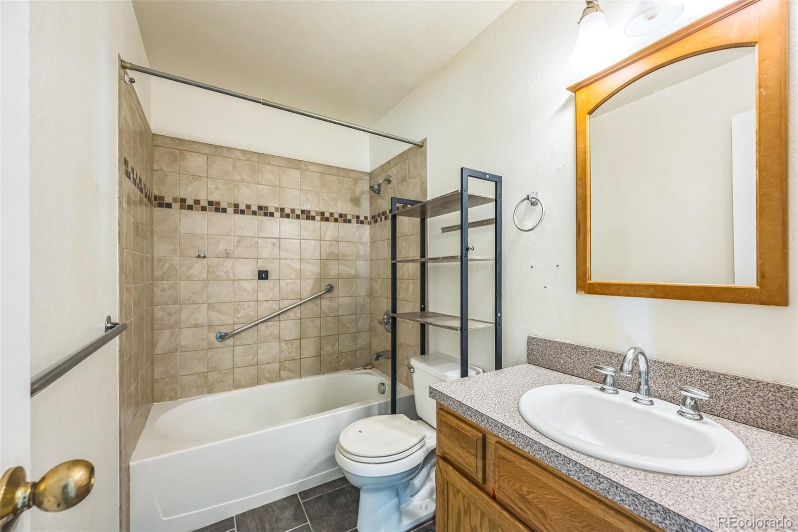 MLS Image #16 for 225 e 8th avenue,longmont, Colorado