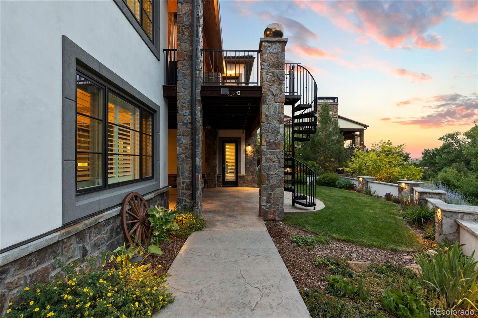 MLS Image #3 for 8326  raphael lane,littleton, Colorado