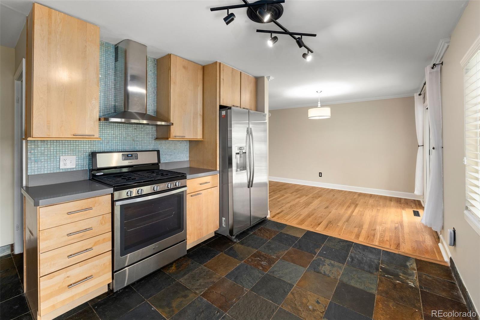 MLS Image #10 for 2672 s magnolia street,denver, Colorado
