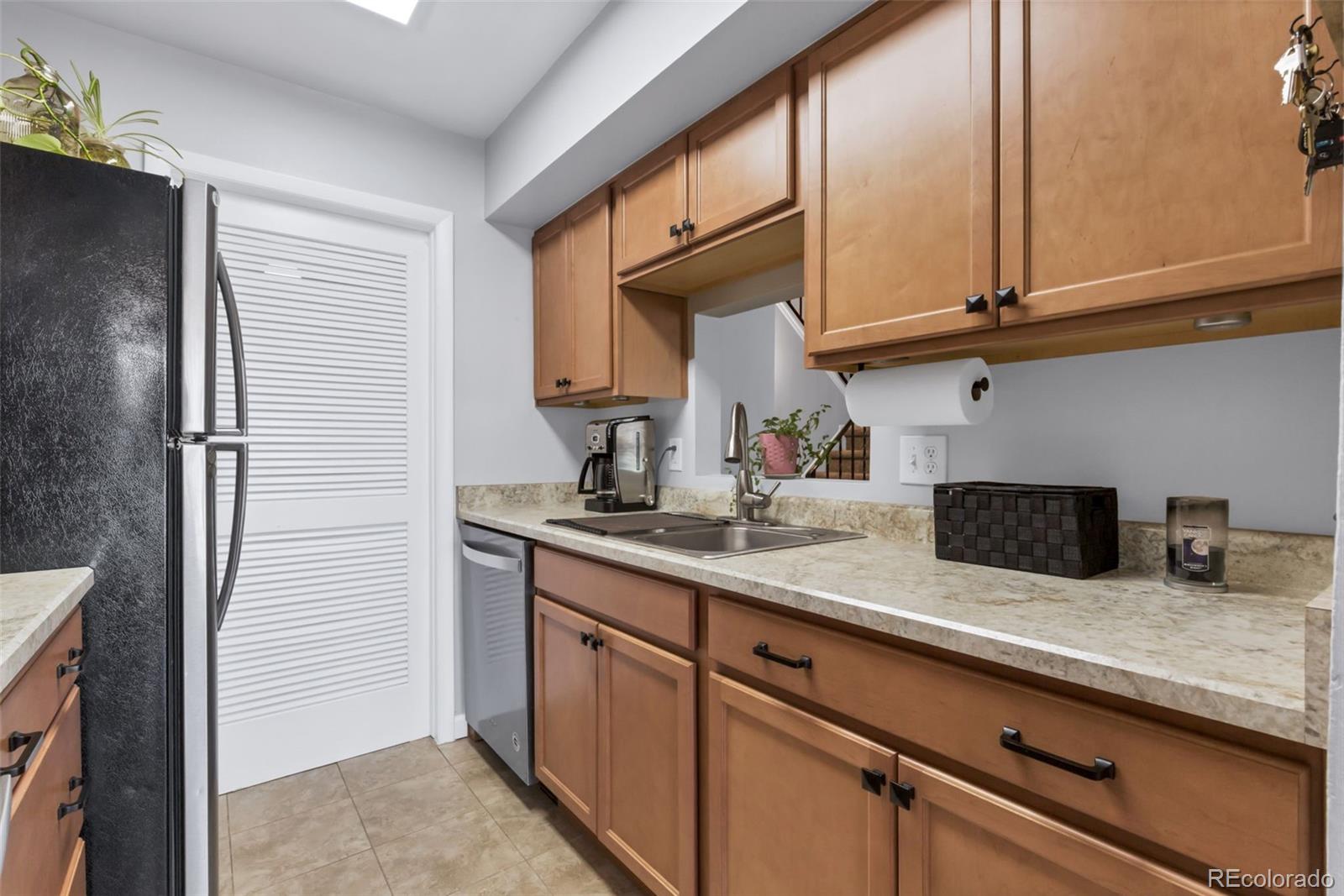 MLS Image #9 for 8751  chase drive,arvada, Colorado