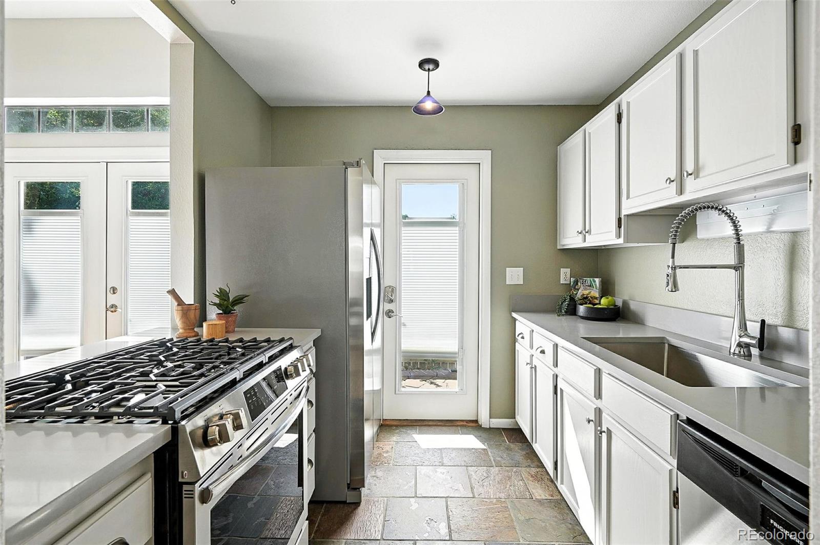 MLS Image #11 for 3105  galileo lane,boulder, Colorado