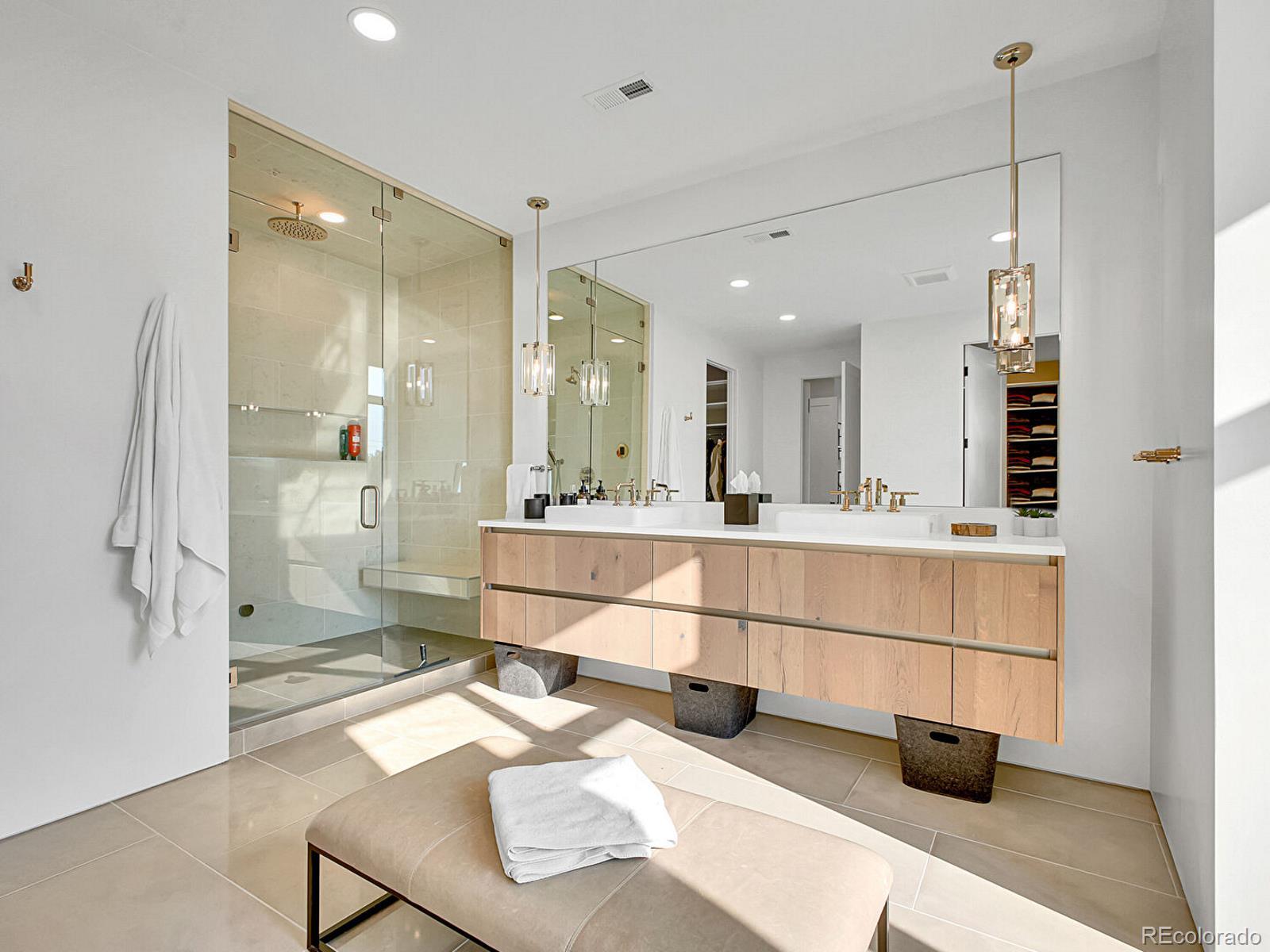 MLS Image #19 for 300  oneida street,denver, Colorado