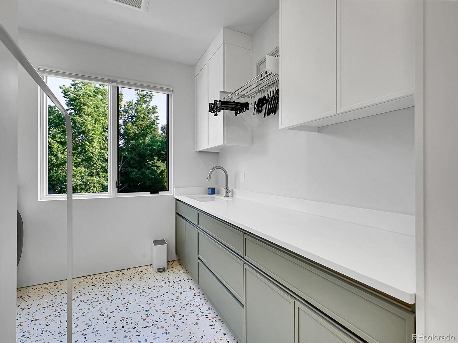 MLS Image #26 for 300  oneida street,denver, Colorado