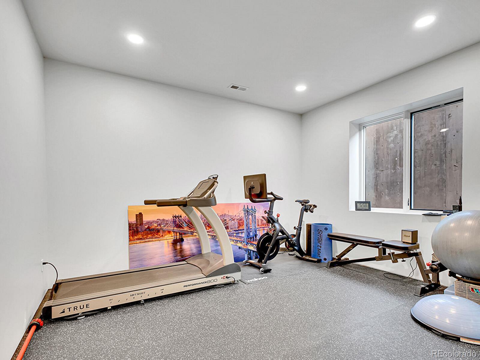 MLS Image #30 for 300  oneida street,denver, Colorado