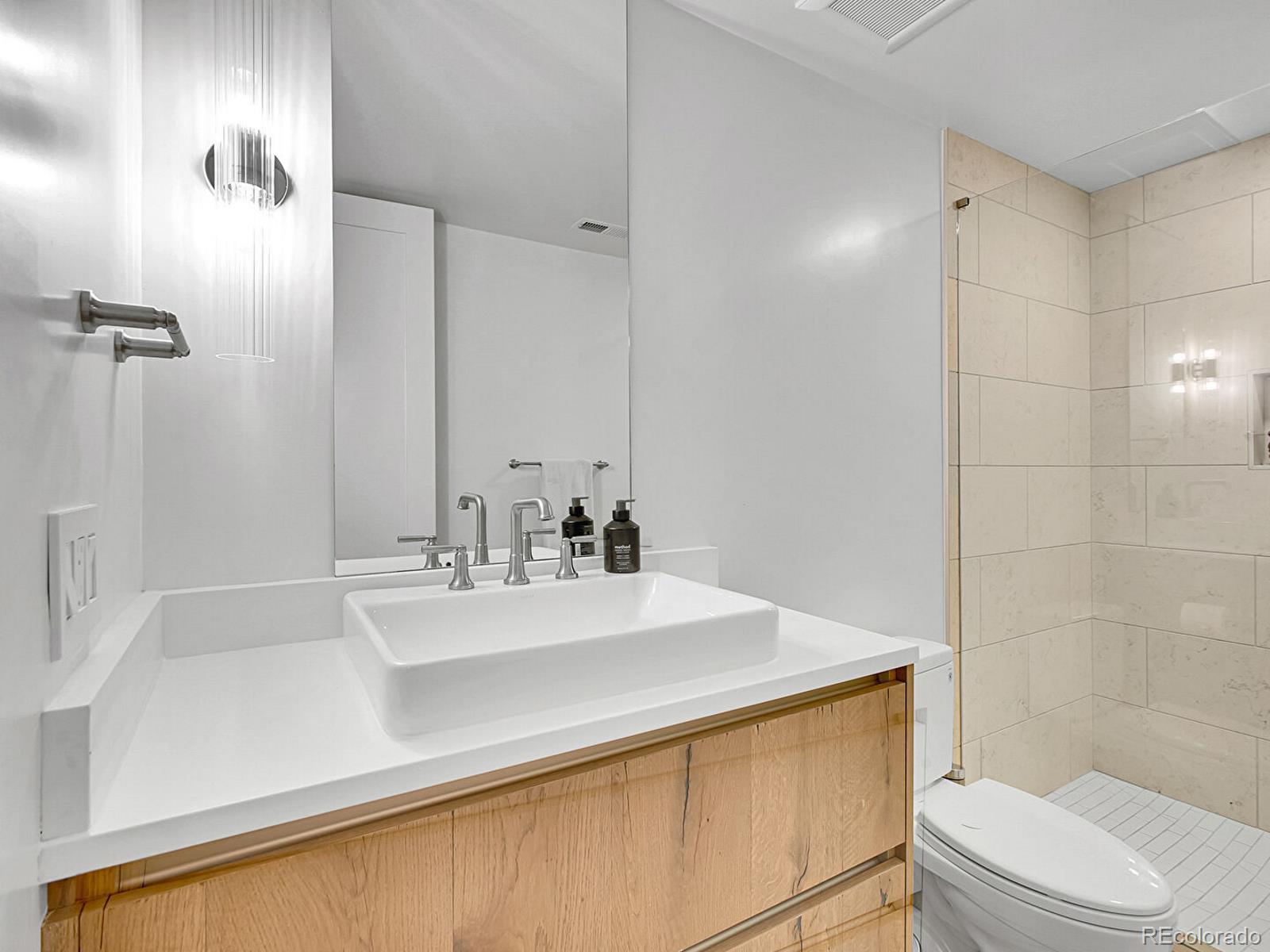 MLS Image #34 for 300  oneida street,denver, Colorado