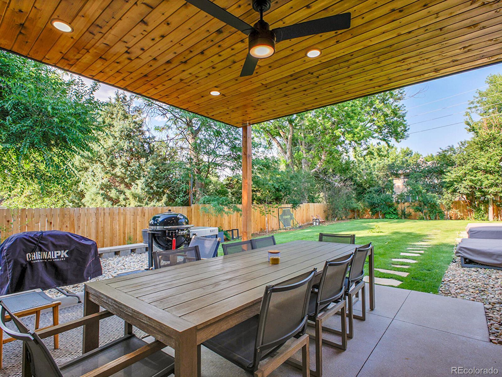 MLS Image #36 for 300  oneida street,denver, Colorado